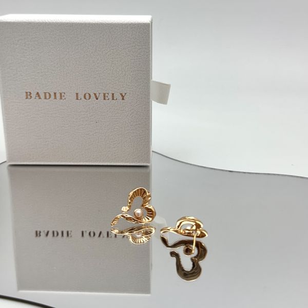 Heart Pearl Earrings｜心序珍珠耳環 珍珠耳環、心型耳環、玫瑰金耳環、珍珠飾品、18K金耳環、浪漫耳環、Badie Lovely飾品推薦