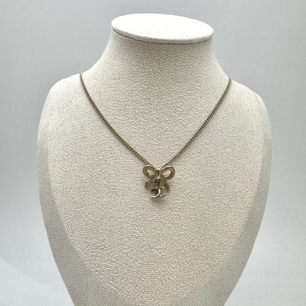 Chanel淡金蝴蝶結項鍊 