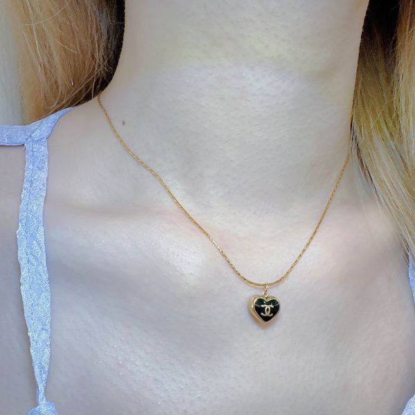 Chanel 黑金迷你小愛心項鍊 Chanel 黑金迷你小愛心項鍊
