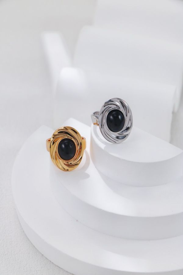 Vortex 黑瑪瑙旋渦戒指 黑瑪瑙戒指、旋渦戒指、18K金戒指、S925銀戒指、Vortex戒指、Badie Lovely飾品推薦、雕塑感飾品