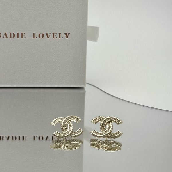 Chanel金鑽晨曦耳環 #chanel #buttons #upcycle