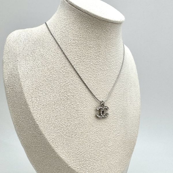 Chanel銀色水鑽項鍊 