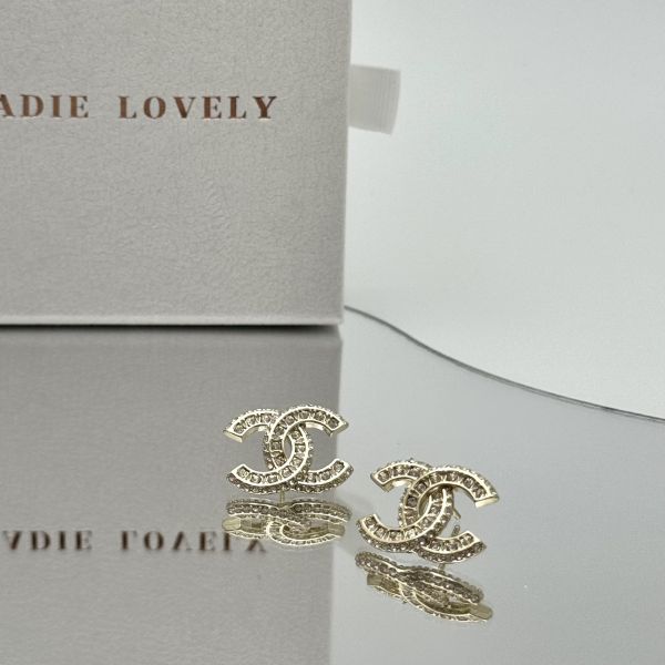 Chanel金鑽晨曦耳環 #chanel #buttons #upcycle