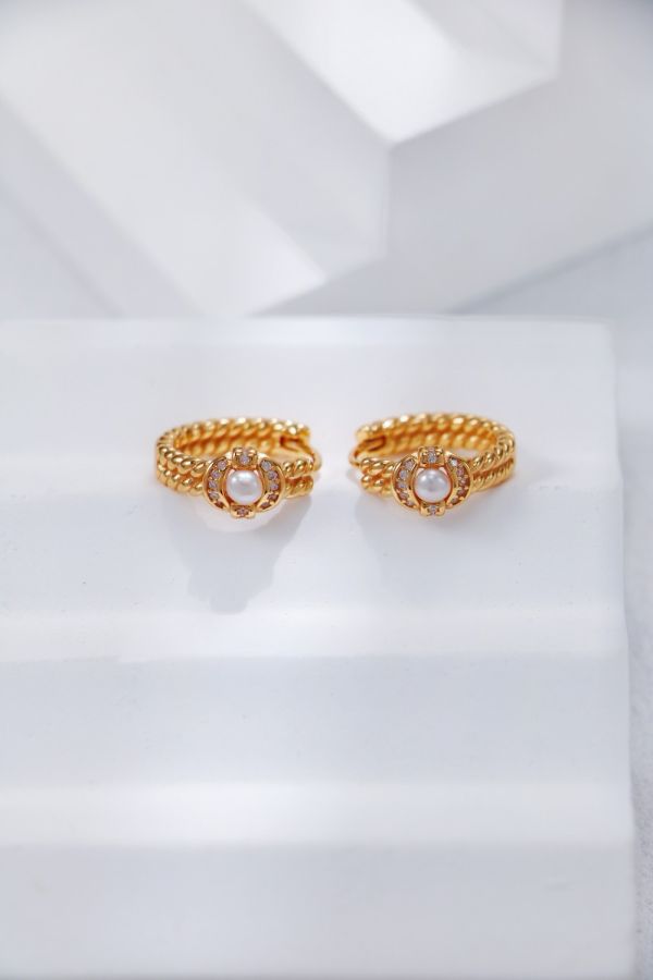 Elyra｜珍珠星辰耳環 