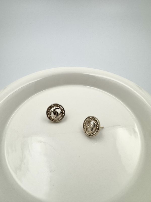 Chanel 金色圈邊耳環 