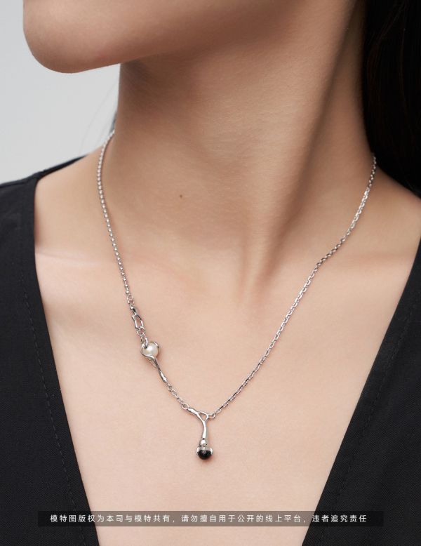 Serein｜黑曜栩光項鍊 