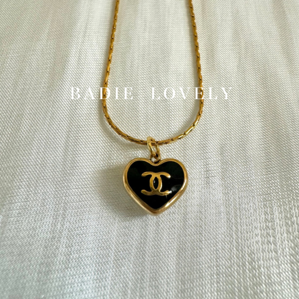 Chanel 黑金迷你小愛心項鍊 Chanel 黑金迷你小愛心項鍊