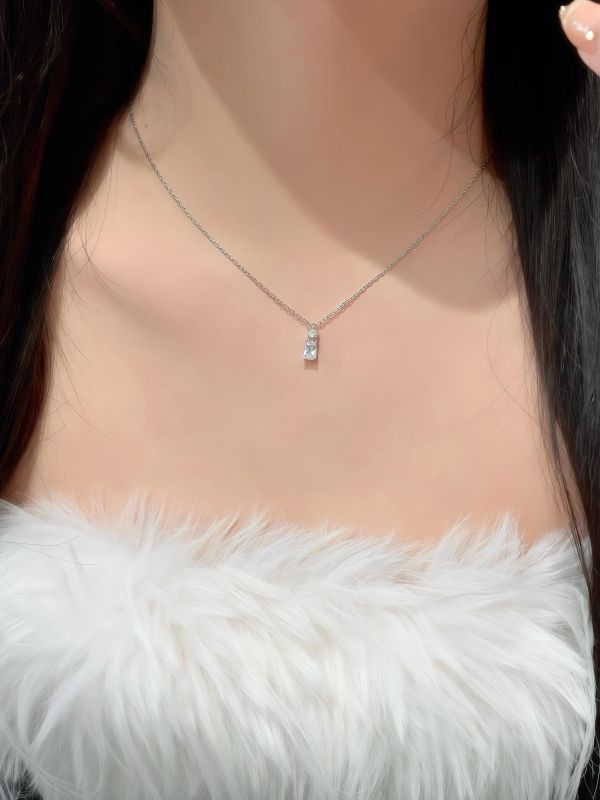 Frost Light Necklace 