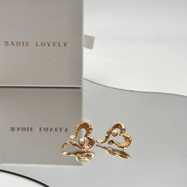 Heart Pearl Earrings｜心序珍珠耳環 珍珠耳環、心型耳環、玫瑰金耳環、珍珠飾品、18K金耳環、浪漫耳環、Badie Lovely飾品推薦