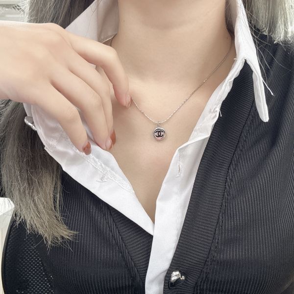 Chanel銀色小香項鍊 