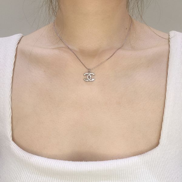 Chanel銀色水鑽項鍊 