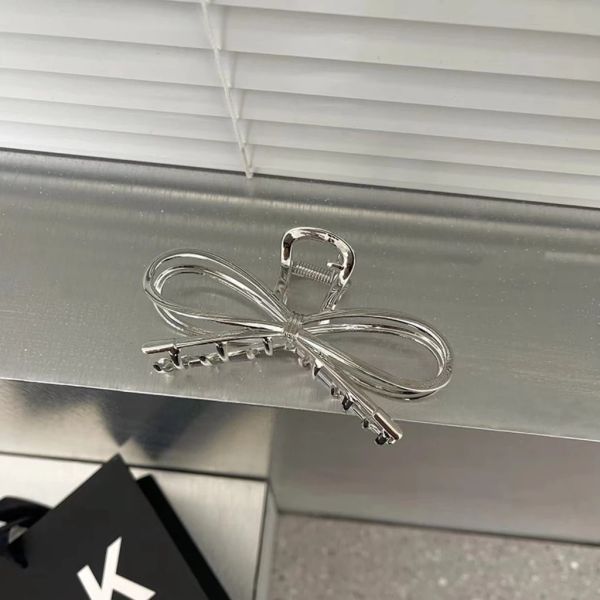 蝴蝶結鯊魚夾 