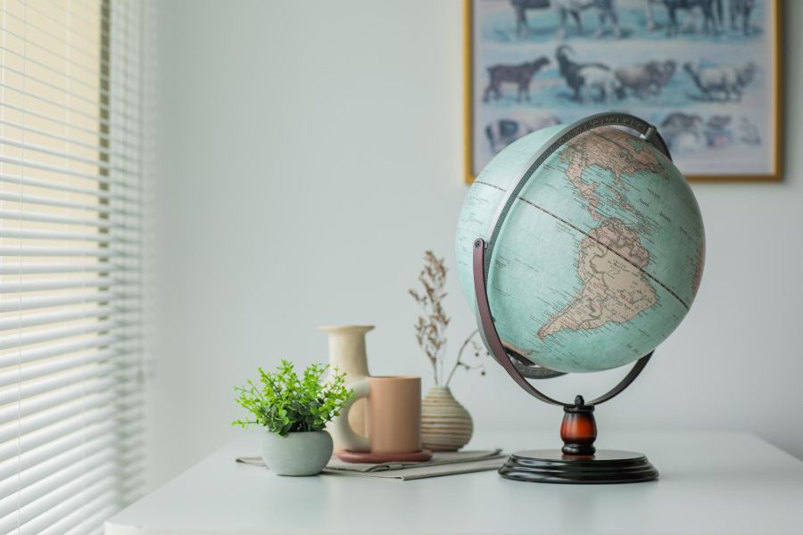 12英吋霧面仿古天青色360度全旋轉木質底座地球儀/可充電 