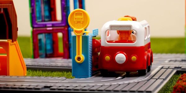 MAGFORMERS磁性建構片-城市系列(5款) 城市銀行 城市超商 城市冰淇淋店 城市醫院 城市公車 