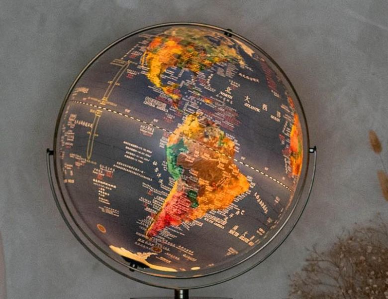 17吋衛星圖亮鉻圓尺組鐵盤底座LED地球儀(中英文版) 