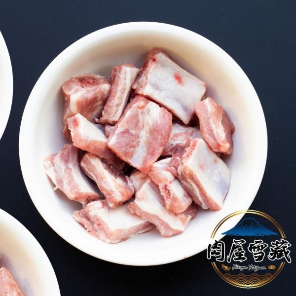 【肉屋雪藏】帶皮小羔羊肉塊 小羔羊塊、肉屋雪藏、帶皮羊肉、澳洲羊肉、羊肉爐食材、1kg羊肉包、原肉切塊、無腥味羊肉