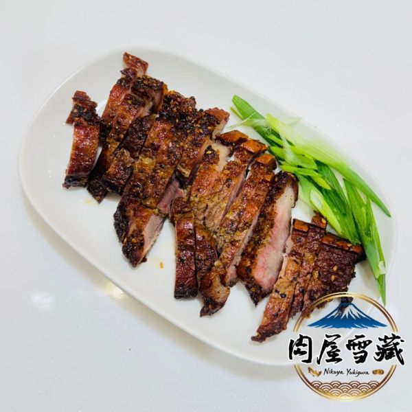 【肉屋雪藏】客家鹹豬肉 客家鹹豬肉推薦, 台灣豬五花肉, 鹹豬肉料理, 祖傳醃製肉品, 白飯終結者, 下酒菜推薦, 300g鹹豬肉, 冷凍肉品宅配, 傳統台灣味, 鹹豬肉炒蒜苗