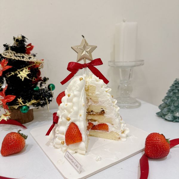 草莓聖誕樹糕(12/10後提供) 水果蛋糕,生日蛋糕,鮮奶油蛋糕,新莊蛋糕,新莊甜點,手作蛋糕,韓系蛋糕,簡約蛋糕,柒風蛋糕,抹茶蛋糕,抹茶控,日本抹茶,巧克力蛋糕,巧克力控,巧克力,藍莓,可可,仙女聖誕樹糕,草莓聖誕樹糕
