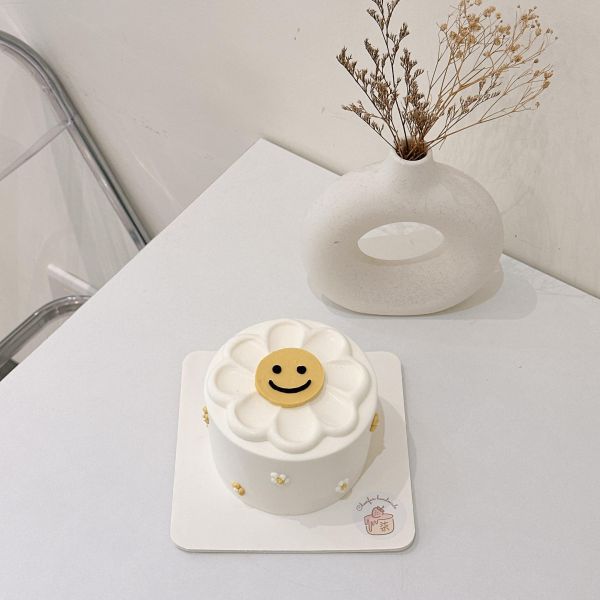 笑臉花花 水果蛋糕,生日蛋糕,鮮奶油蛋糕,板橋蛋糕,新莊甜點,手作蛋糕,韓系蛋糕,簡約蛋糕,柒風蛋糕,笑臉花花,ins風蛋糕