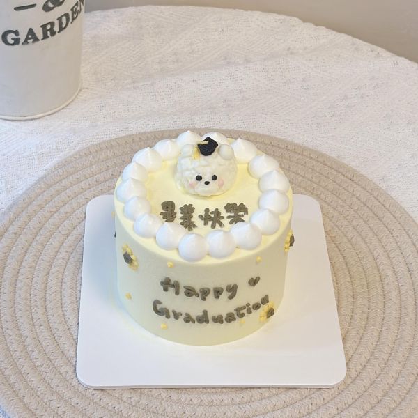 畢業小熊 水果蛋糕,生日蛋糕,鮮奶油蛋糕,板橋蛋糕,板橋甜點,手作蛋糕,韓系蛋糕,簡約蛋糕,柒風蛋糕,畢業小熊