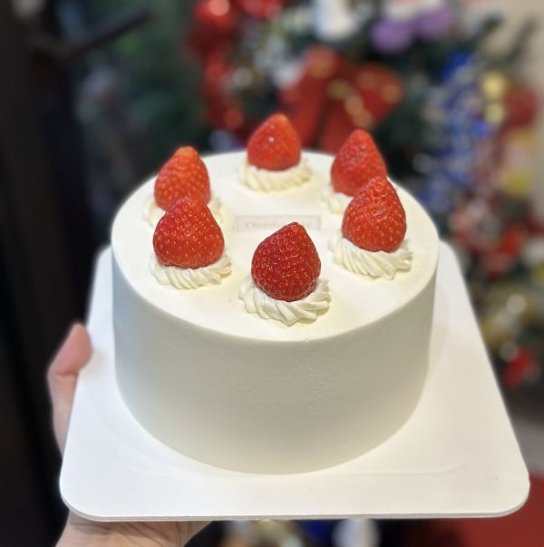 日系草莓蛋糕(12/10後提供) 白葡萄蛋糕,水果蛋糕,生日蛋糕,鮮奶油蛋糕,新莊蛋糕,新莊甜點,手作蛋糕,韓系蛋糕,簡約蛋糕,柒風蛋糕,草莓蛋糕