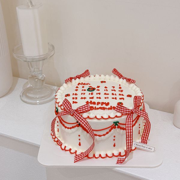 日曆櫻桃緞帶糕 水果蛋糕,生日蛋糕,鮮奶油蛋糕,新莊蛋糕,新莊甜點,手作蛋糕,韓系蛋糕,簡約蛋糕,柒風蛋糕,櫻桃緞帶糕,日曆櫻桃緞帶糕,日曆蛋糕