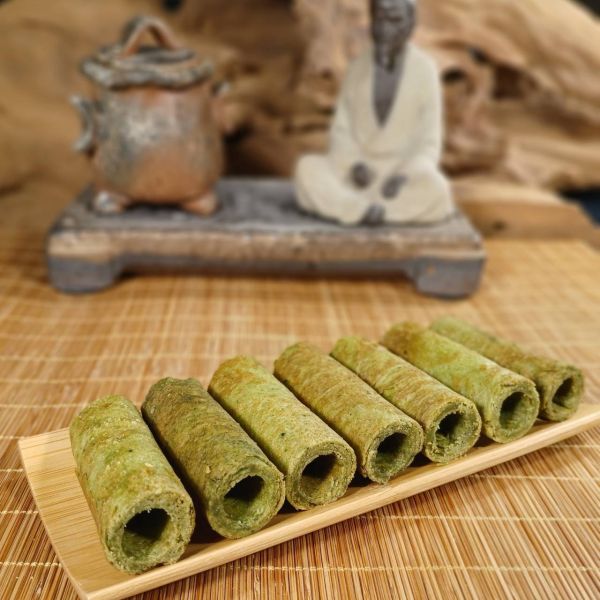 綠藻抹茶蛋捲禮盒(16入/盒) 小雞蛋蛋坊,小雞蛋蛋,小雞蛋蛋蛋捲,蛋捲,台中拌手禮,拌手禮,手工蛋捲,蛋捲台中,烘焙蛋捲,無添加蛋捲,天然手工,天然手工蛋捲,蛋捲禮盒,禮盒,餅乾禮盒,鬍子國王,海邊走走,福義軒