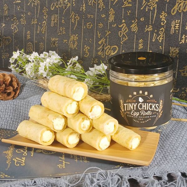 椰香時光胖胖罐(10入/罐) 小雞蛋蛋坊,小雞蛋蛋,小雞蛋蛋蛋捲,蛋捲,台中拌手禮,拌手禮,手工蛋捲,蛋捲台中,烘焙蛋捲,無添加蛋捲,天然手工,天然手工蛋捲,蛋捲禮盒,禮盒,餅乾禮盒,鬍子國王,海邊走走,福義軒