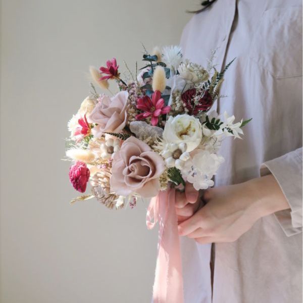 經典圓形永生捧花 30cm 藕紅色 台中花店,花藝,乾燥花,鮮花,永生花,求婚花束,情人節花束,母親節花束,開幕花禮,高架花籃
