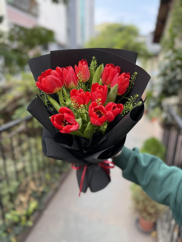 進口鬱金香花束 - 單色 台中花店,花藝,乾燥花,鮮花,永生花,求婚花束,情人節花束,母親節花束,開幕花禮,高架花籃