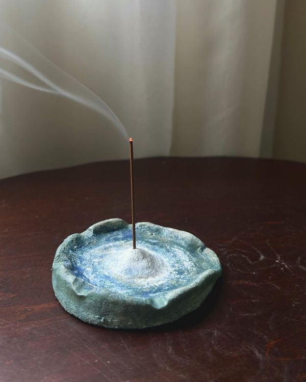 水泥手捏線香座 手作,水泥,線香,線香座,薰香,療癒,冥想