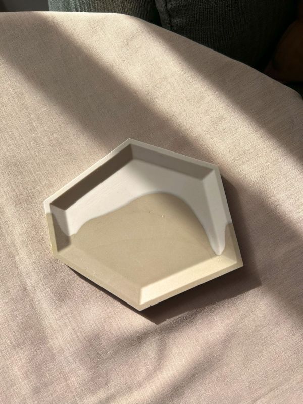 多邊形 爵石置物盤 手作,爵石,環保礦物樹酯,置物盤,飾品盤,居家裝飾,杯墊,多邊形