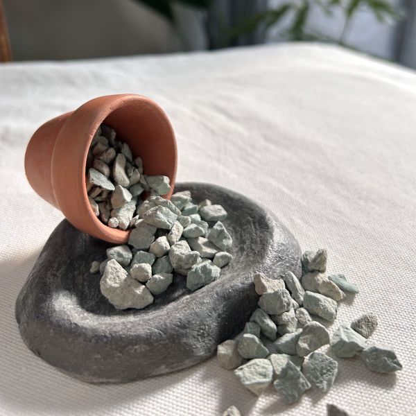 介質 鋪面石頭 