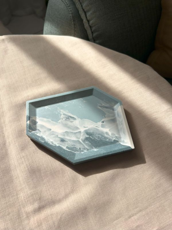 多邊形 爵石置物盤 海浪 手作,爵石,環保礦物樹酯,置物盤,飾品盤,居家裝飾,杯墊,多邊形