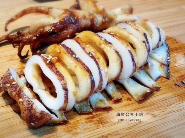 (免運) 菲律賓活凍小軟絲  每包重量 1.5 公斤正負10%   約 8~10隻 