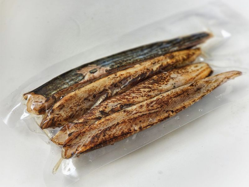 鰹魚生魚片×炙燒  (當季煙仔虎)  生食級 