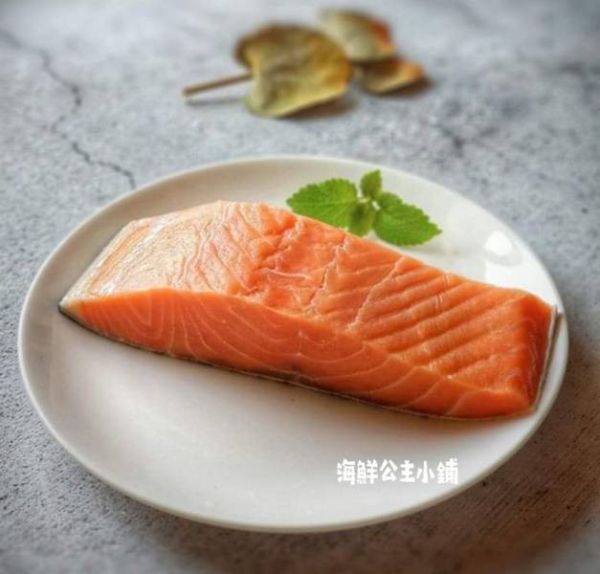 鮭魚菲力  每包200g以上 