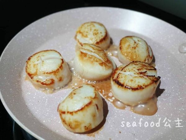 日本北海道生食級干貝(S)   (直徑逼近5公分)  每盒1公斤 約31~35顆 