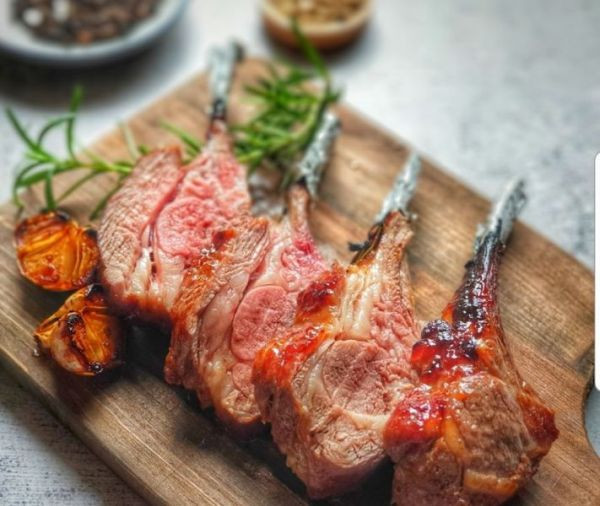 (限量出清)紐西蘭小羔羊肩排  每包400g 以上 