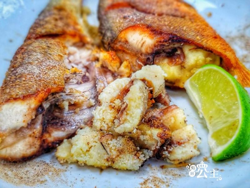 (免運) 巨無霸(母)香魚4入  *2盒 每盒 900g 