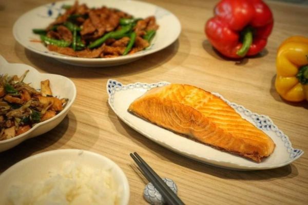 鮭魚菲力  每包200g以上 