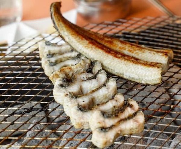 猿村屋（ 外銷日本） 白鰻片  油煎 三杯 燒烤 都好吃 
