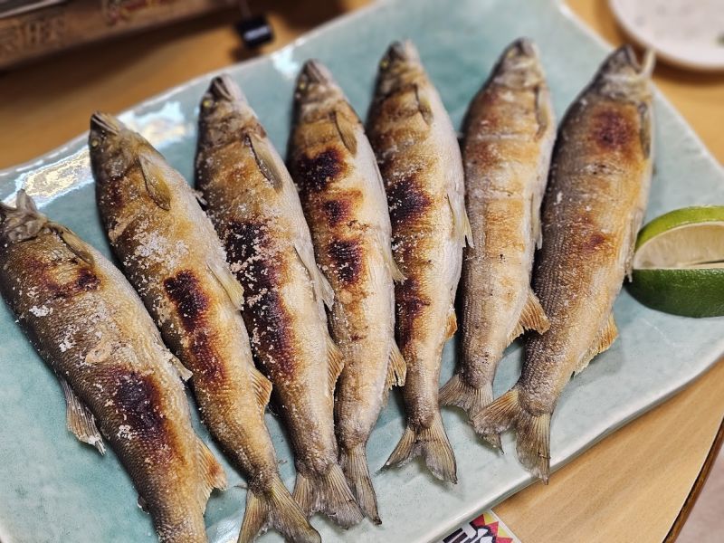 巨無霸(母) 香魚 4-5入裝 900g 