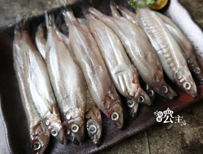 蛋蛋柳葉魚    300g 約14隻(含卵 