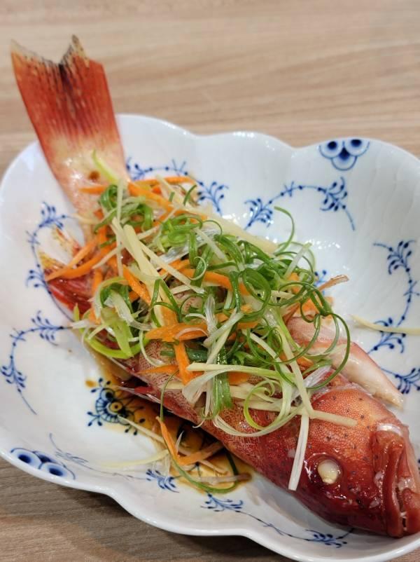 野生燕尾紅鰷  每隻400g 以上 