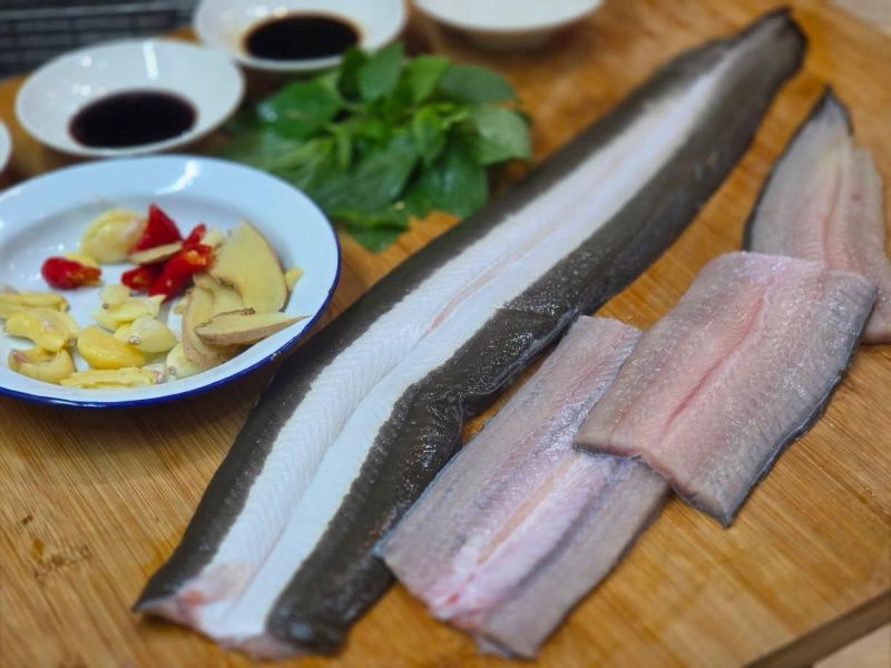 猿村屋（ 外銷日本） 白鰻片  油煎 三杯 燒烤 都好吃 