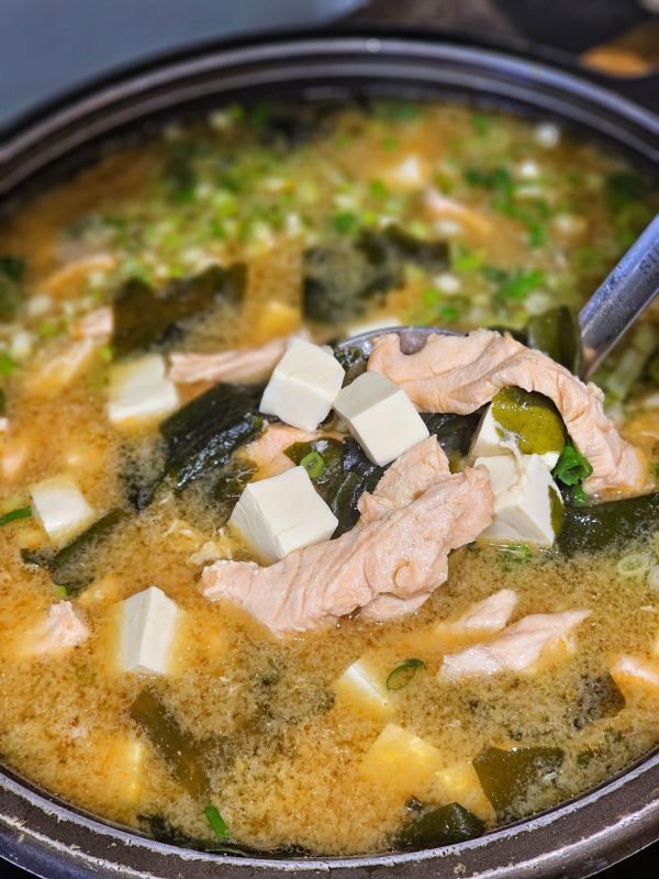 特級鮭魚碎肉  每包500克 
