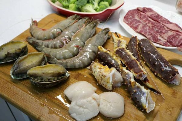 (免運)俄羅斯生凍鱈場蟹腳(  6L ) (整束含4隻腳半身肉) 