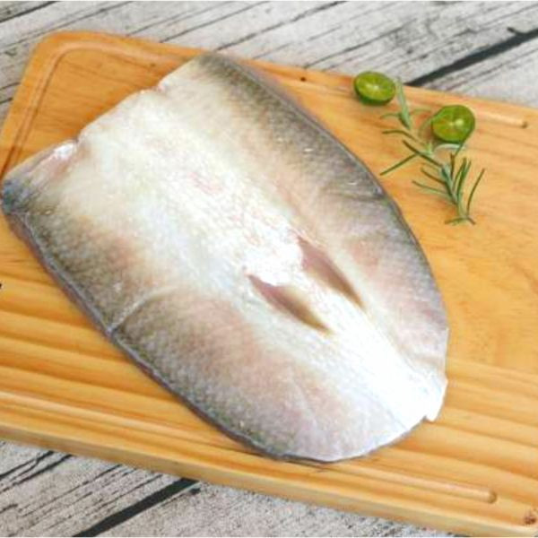 台南去刺虱目魚肚(最大)  每片300g ±10% 