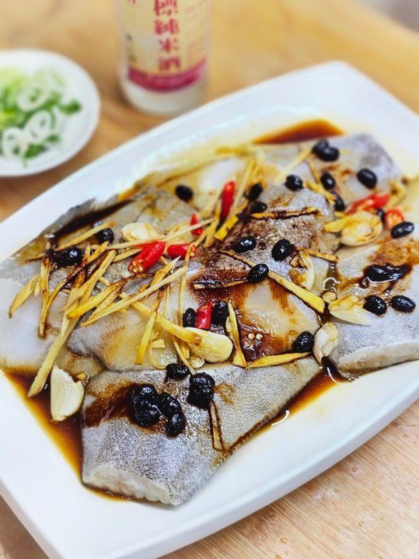(免運)特大鱈魚尾(扁鱈)  (比目魚) 每箱淨重2kg 約12-13片左右 